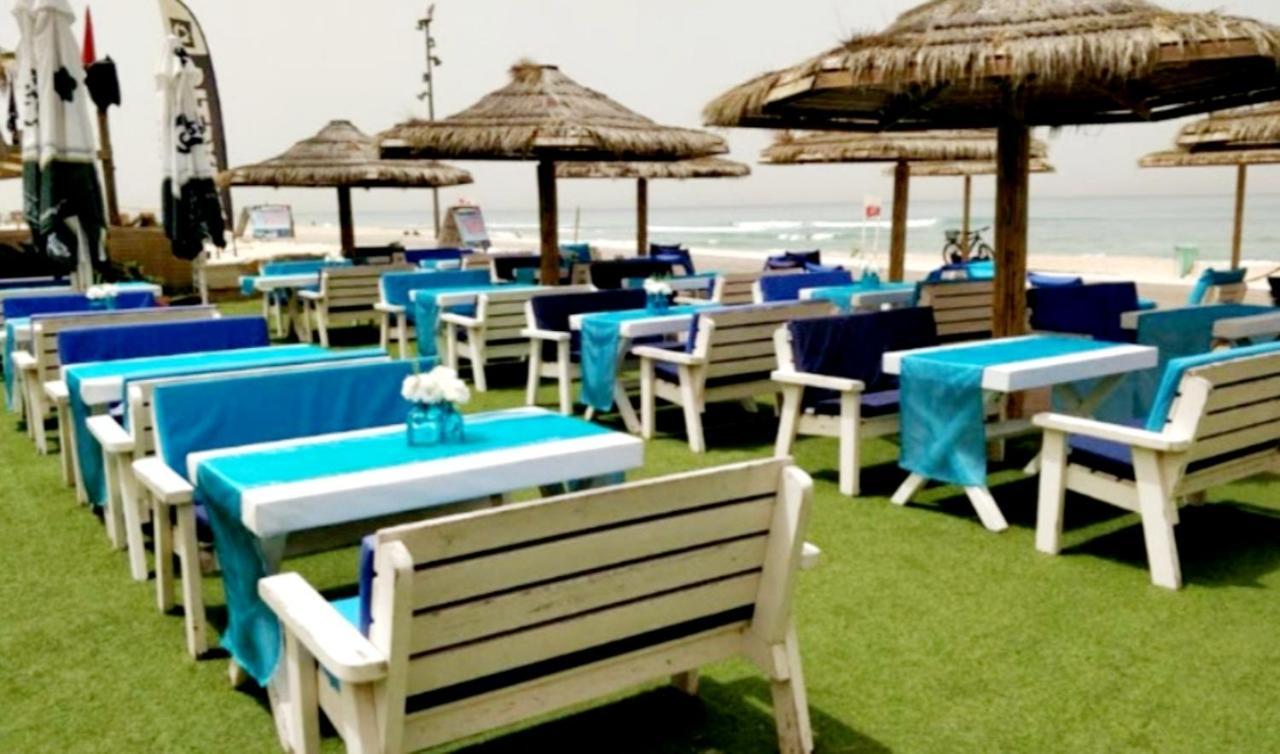 612 Apartment On The Beach Бат Ям Екстериор снимка